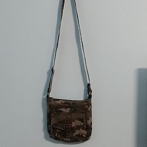 COPY - Camo crossbody bag